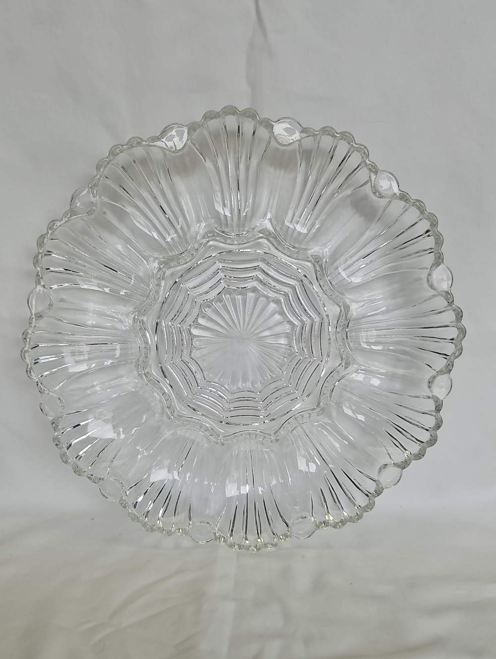 Vintage Clear Glass Devilled Egg Serving Bowl - Elegant Scalloped Design